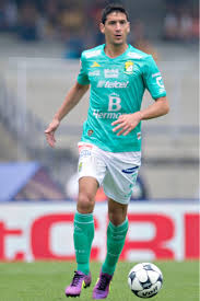 Guillermo enio burdisso is an argentine football defender who plays for club atlético lanús. Club Leon A Twitteren Reportemedico Guillermo Burdisso Se Sometera A Intervencion Quirurgica De Ligamento Cruzado Anterior Fuerzaguille