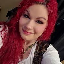 Ready for the Christmas Stroll tonight! I won't be piercing from 5-7pm, but  my oldest daughter will be in the front selling jewelry, Gift Certificates  & making appts while I make drinks