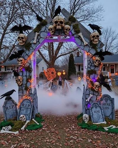 Spooky outdoor Halloween decorations make neighbors stop in their tracks. Transform your yard with inventive graveyards, glowing pumpkins, and eerie lighting for unforgettable curb appeal.