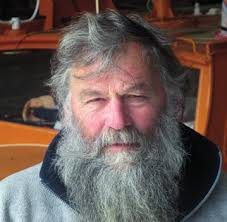 Lifeboat November2015.indd