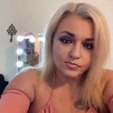 Candy Caraballo (@decembercutie87)