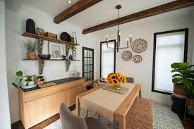 Dining room rug curtains blinds blankets rugs draping dining rooms restaurant. Easy Dining Room Updates Scott Mcgillivray
