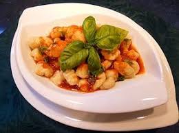 Gnocchis Party Avec Le Crousty Party De Tupperware La Recette Facile Par Toques 2 Cuisine Recette Recette Gnocchi Tupperware Recette Facile