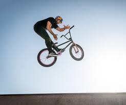 Lo insólito es que el suceso ocurrió dentro de la villa olímpica, en tokio, a la que solo tienen acceso atletas y el personal que. La Increible Historia Del Bmx Freestyle