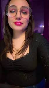 Nora Cummings (@noracummings)