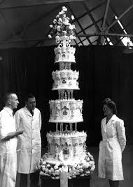 A Look Back On Queen Elizabeth And Prince Philip S Royal Wedding Day Queen Elizabeth Wedding Queen Victoria Wedding Royal Wedding Cake