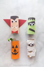 Looking for some diy halloween decoration ideas for the front porch, windows or front yard? 40 Easy Halloween Crafts For Kids Fun Halloween Kids Diy Ideas