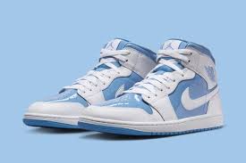 The Air Jordan 1 Mid "Legend Blue": Bridging Heritage and Modern Style