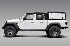 Overland vehicle systems bushveld hard shell roof top tent. Jeep Gladiator Cap Topper