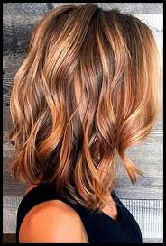 Wir zeigen ihnen mit anleitungen, wie sie wellen mit dem denn in kürzester zeit lassen sich wellige haare mit zöpfen oder lockenstab selber machen. 20 Beste Kurze Haare Fur Welliges Haar Haare Pinterest Frisuren Tutorials Mittellange Haare Frisuren Einfach Wellige Frisuren Mittellange Haare