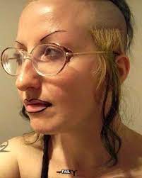 43 People Whose Eyebrows Are So Bad They Re Actually Works Of Art Bad Eyebrows Crazy Eyebrows Eyebrow Fails