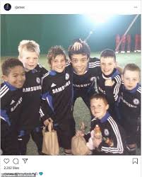 All instagram™ logos and trademarks displayed on this application are property of instagram. Reece James Posts Reminiszenz Bild Von Der Chelsea Akademie Tagen Einschliesslich Mason Mount Und Declan Reis Aktuelle Boulevard Nachrichten Und Fotogalerien Zu Stars Sternchen