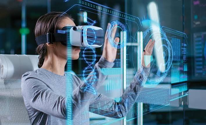 Digital Workspaces in Mixed Reality