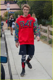 Justin Biebeg Weekend Jog 01 Justin Bieber Outfits Justin Bieber Style Justin Bieber