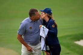 The answer might surprise you. Grosse Show Von Dechambeau Golftime De Tour Panorama