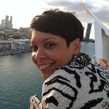 Alicia Austion (@AAcommentary)