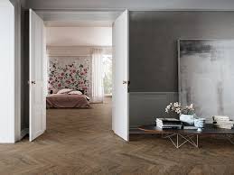 Februar in düsseldorf stattfindet, ist ein weiterer beweis für die aufmerksamkeit, die refin dem einzelhandel und der ladenbauindustrie widmet. Ceramiche Refin S P A Feinsteinzeug Fliesen In Holzoptik Von Ceramiche Refin Arcguide De