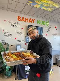 This was the best Filipino food experiences I've ever had 🔥 Big thank you  to @bahaykuboeht for your love and generosity. Great food and I even had  fun doing some karaoke with