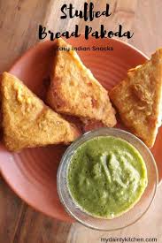 Bread Pakora Stuffed Bread Pakoda Easy Indian Snacks My Dainty Kitchen Recipe Easy Indian Snacks Indian Snacks Bread Pakora