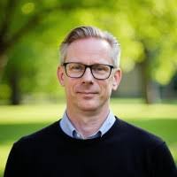 400+ "Luhman" profiles