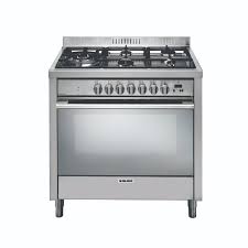 Why not, this italian made 70cm range cooker is produced by glem for australian market and offers a unique bi fuel gas / electric oven, so you can roast a leg of lamb with gas, then bake a crisp pastry with electricity in the same range cooker. It965proei2 90cm Stainless Steel Cooker With A Multifunction Electric Oven And 5 Burner Gas Cooktop Cooking Products Glem Gas
