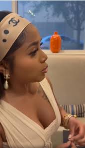 Erica was about to let him do it though if Sarah wouldn't have walked  in...🤔