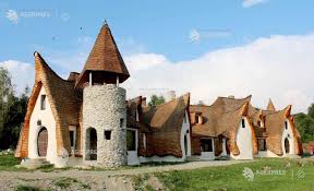 Vând teren in zona turistică porumbacu de sus la poalele masivului negoiu.terenul este amplasat in imediata apropiere de castelul de lut și pensiunea dealu verde teren intravilan. Sibiu Porumbacu De Sus Castelul De Lut Agerpres ActualizeazÄ Lumea