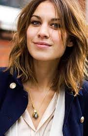 Frisuren Mittellang Schnitte Und Stylings Fur Schulterlange Haare Frisuren Schulterlang Schulterlange Haare Frisuren Einfache Frisuren Mittellang