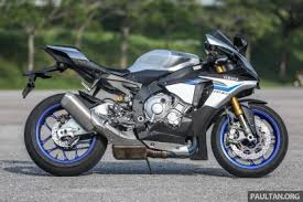 You are now easier to find information about yamaha motorcycle and scooter with this information including latest yamaha price list in malaysia, full specifications, review, and comparison with other competitors bikes. Review 2017 Yamaha Yzf R1m Chariot Of The Gods Paultan Org