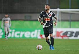 O vasco da gama, no entanto, tem um retrospecto negativo jogando no barradão, com apenas quatro vitórias no estádio ao longo da história. Saiba Onde Assistir Vasco Da Gama X Coritiba Jogo Do Campeonato Brasileiro