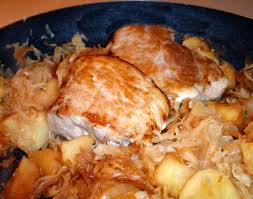 Pork Chops With Sauerkraut And Apple Recipe Pork Chops And Sauerkraut Recipes Saurkraut Recipes