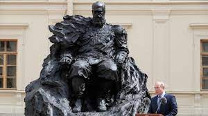 Это об императоре александре iii слова президента во время церемонии открытия памятника великому самодержцу в гатчине. Qpfrohbalkkyjm