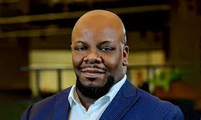 Anthony Brew's Instagram, Twitter & Facebook