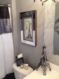My daughter wanted a paris themed guest bathroom for her apartment. Pin On Paris Room Decor
