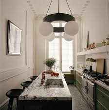 Un Appartement Familial Au Cœur Du Vieux Marais Interieur Moderne De Cuisine Interieur De Cuisine Interieur Maison