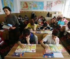 Pensie la limita de varsta reducerea varstei de pensionare pensie la limita de varsta pensii pensie sociala minima garantata. Cine Èi In Ce CondiÈii Poate Cumula Pensia Cu Salariul Evenimentul Zilei