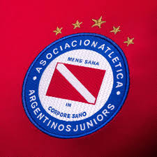 Os kits titular e reserva se unem à terceira camisa apresentada pela umbro em julho deste ano. Argentinos Juniors V Twitter Desafio Aceptado Danubiofc 1 Escudo 2 Estadio 3 Hinchas 4 Jugadores Aaaj Desafia En El Footballclubchallenge A Vfb Sscnapolies Americadecali Velez Elsemillerodelmundo