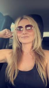 Hillary Hoyt (@hillhoyt)