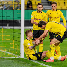 Das finale wird am 13. Dfb Pokal Was Der Bvb Sieg Fur Die Liga Konkurrenten Bedeutet