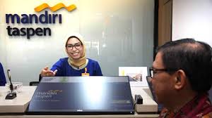 Wanita berpenampilan menarik, ini loker atau lowongan kerja customer service di kereta wisata daop 1 jakarta ; Bank Mantap Buka Lowongan Kerja Untuk Lulusan S1 Dan S2 Simak Syaratnya Bisnis Tempo Co
