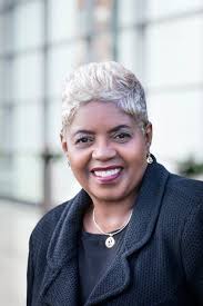 7 Detroiters vie for seats