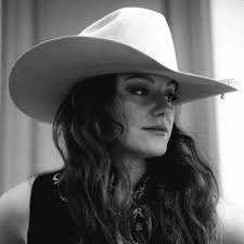 Alyssa Lockhart (@alyssaalockhart)