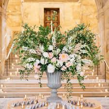 Premium gold hoop decoration with white roses. 32 Chic Rose Gold Wedding Decor Ideas
