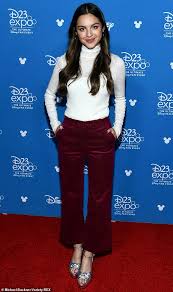 From jennifer lawrence's infatuation with larry david to james corden's thing for hillary clinton, these celebrity crushes range from odd and surprising to simply unbelievable. Olivia Rodrigo Reveals Pete Davidson Is Her Biggest Celebrity Crush After On Her 18th Birthday Good News In The World