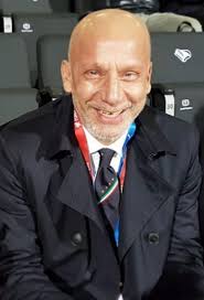 Gianluca vialli, la lotta continua: Gianluca Vialli Dopo 17 Mesi Di Chemio Fortunato Anche Le Sopracciglia Stanno Ricrescendo Gossip It