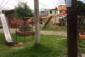 Yes, it is 0.5 miles away from the center of san cristobal de las casas. Casa En Ciudad Real Infonavit Chiapas En Venta Propiedades Com