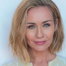 Jenny Hope's Instagram, Twitter & Facebook