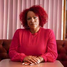 In april 2015, she became a staff writer for the new york times. 1 Ktz7njqibetm