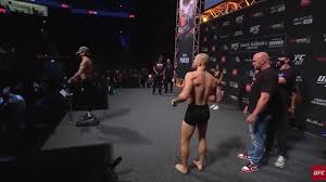 Watch the first matchup between dustin poirier and conor mcgregor back at ufc 178 in 2014 when both fighters were featherweights on the rise. 2udm 6mdokm9gm