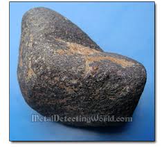 Objects made from foil are often made from very thinly pressed foil, which wouldn't cause too much. Hot Rocks